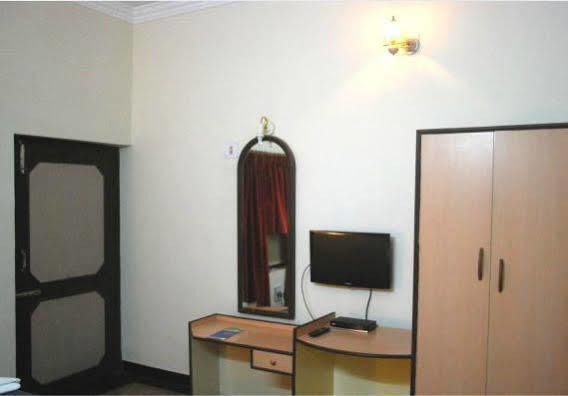 Venus Inn Bhuvanesvar Kültér fotó