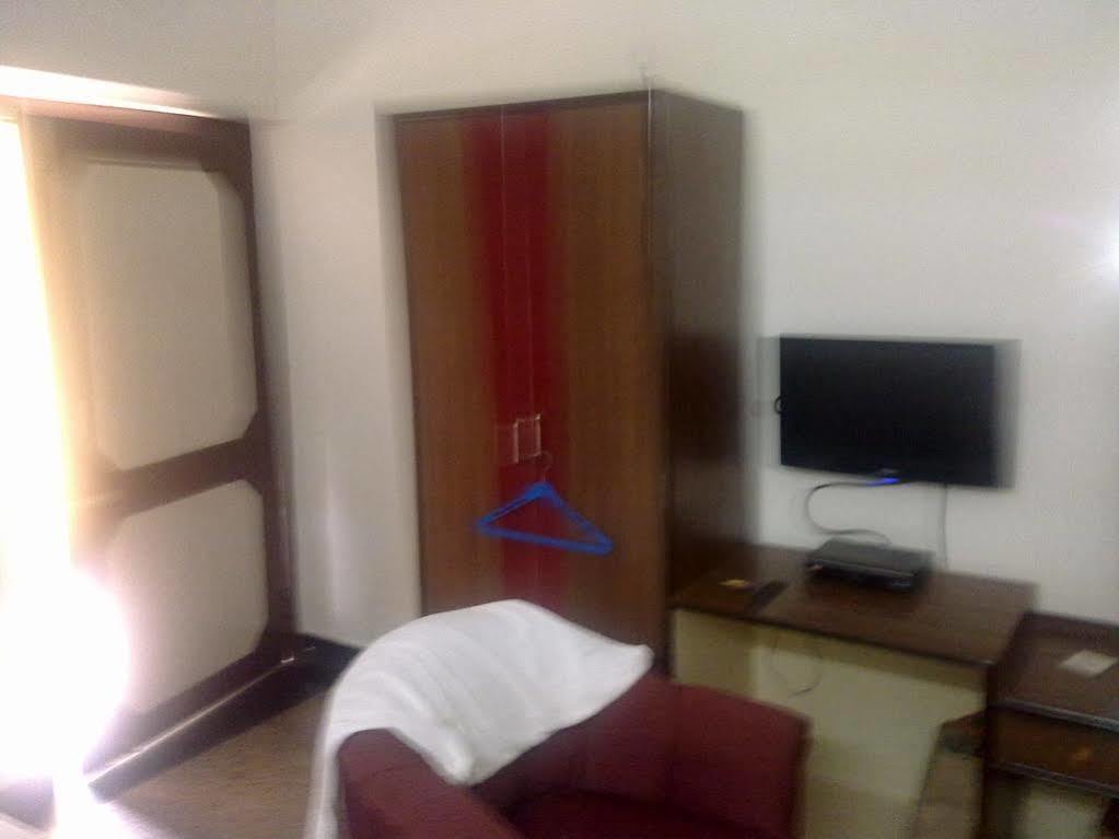Venus Inn Bhuvanesvar Kültér fotó